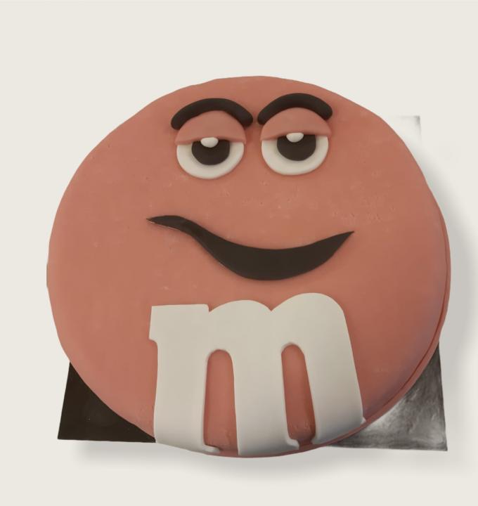 M&M